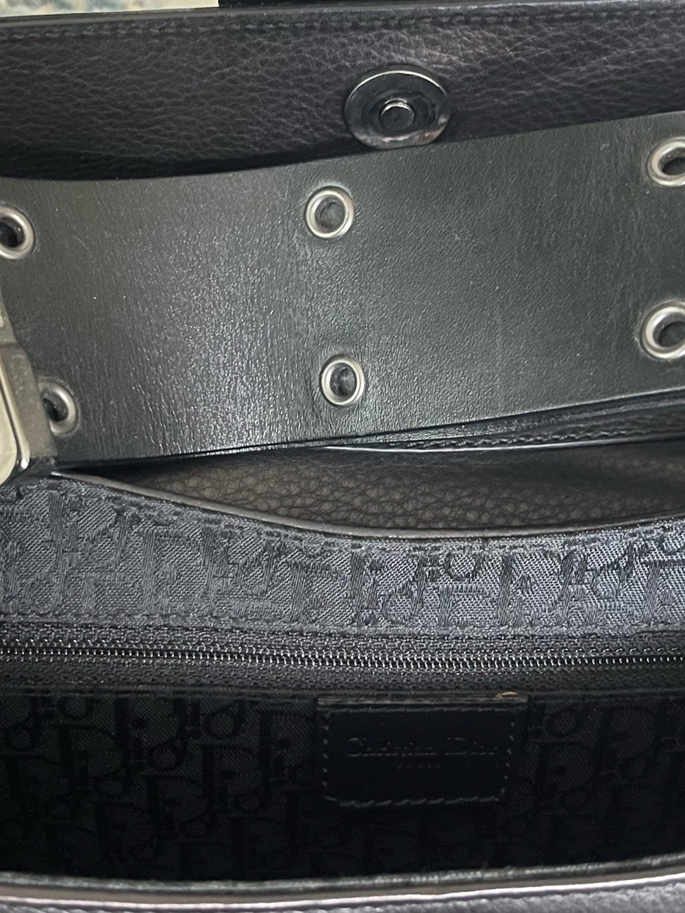 Christian Dior Street Chic Black Leather Saddle Bag with Silver Dior Plaque - Picture 6 of 11